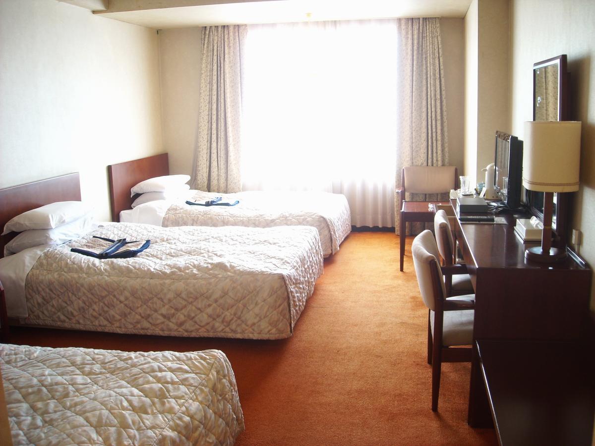 Hotel New Tanaka Jamagucsi Kültér fotó